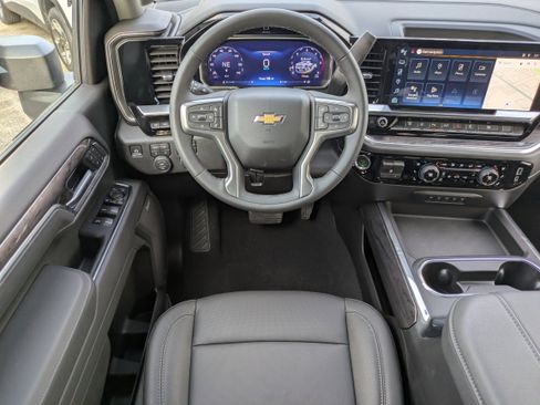 New 2026 Chevrolet Silverado 3500 LTZ w/ LTZ Convenience Package image 4
