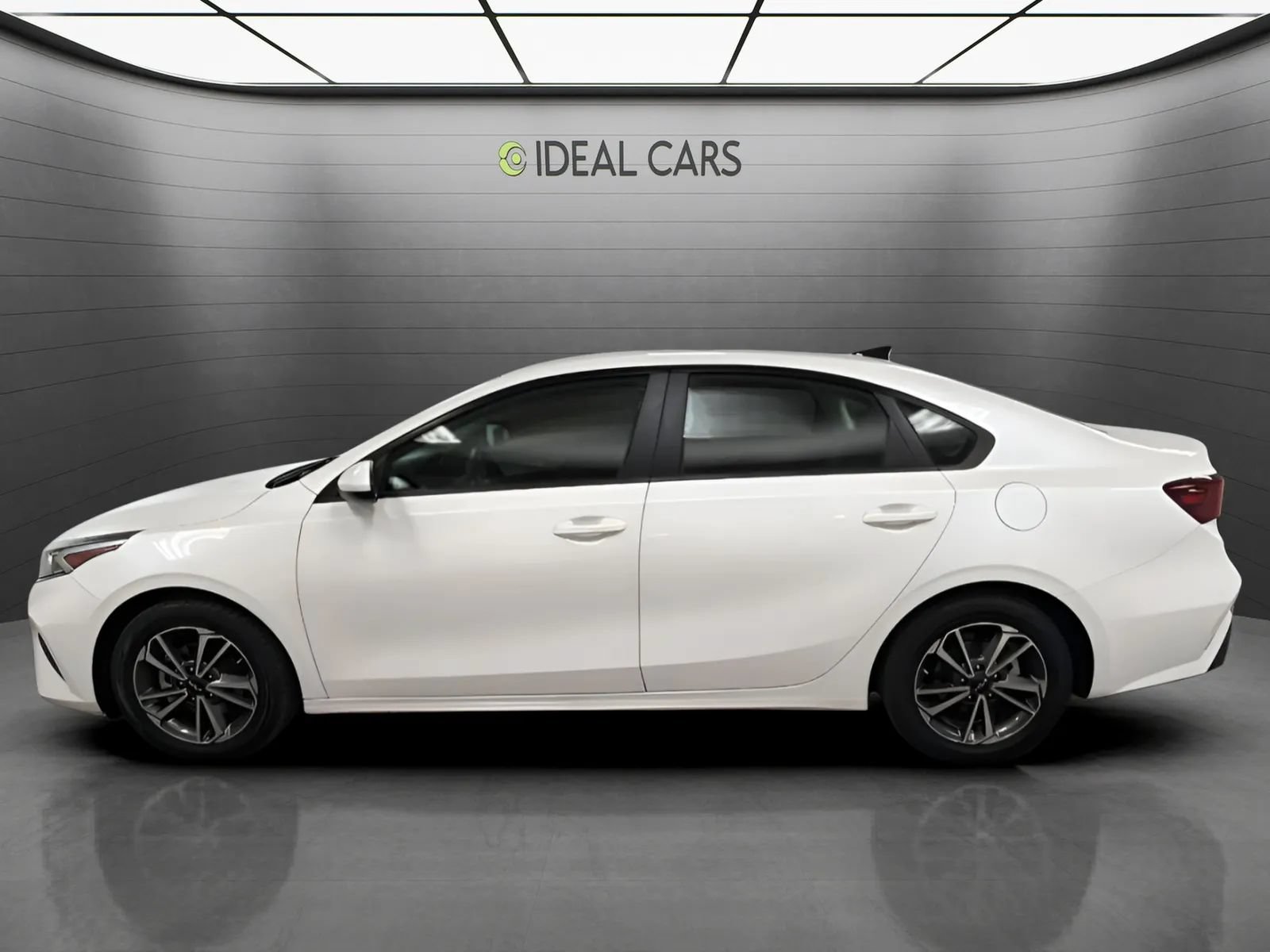 Used 2023 Kia Forte LXS FWD image 8