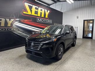 Used 2024 Nissan Rogue S AWD/4WD video 1