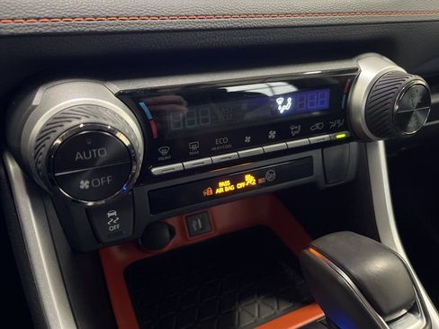 Used 2024 Toyota RAV4 Adventure image 14