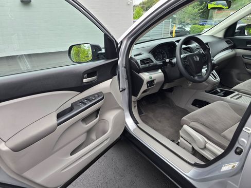 Used 2014 Honda CR-V LX image 19