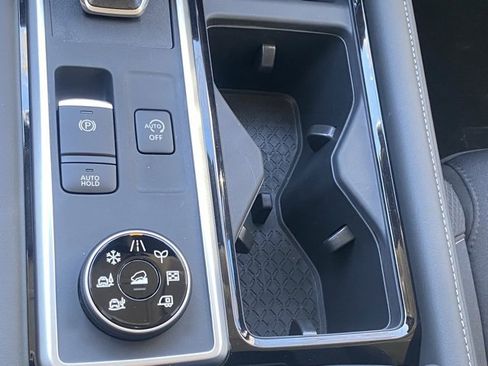 New 2025 Nissan Pathfinder SV w/ Cargo Package image 25