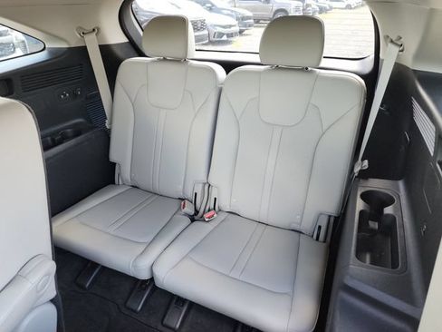 Certified 2023 Kia Sorento SX FWD image 17