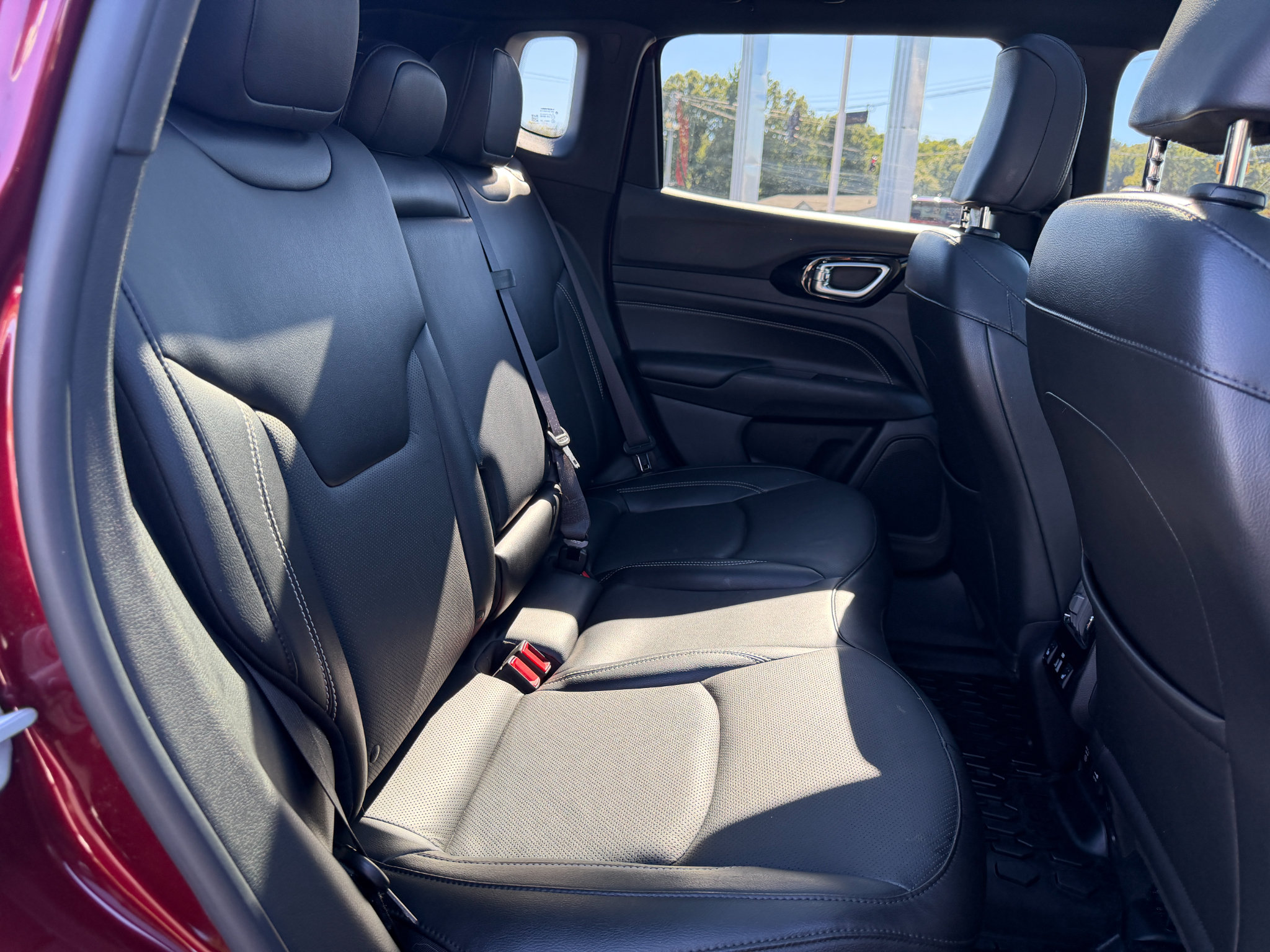 Used 2022 Jeep Compass High Altitude AWD/4WD image 16