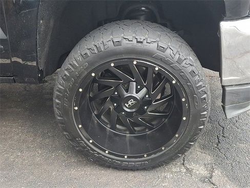 Used 2018 Chevrolet Silverado 1500 LT image 4