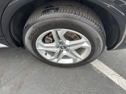 Used 2019 Audi Q5 2.0T Premium w/ Convenience Package image 24