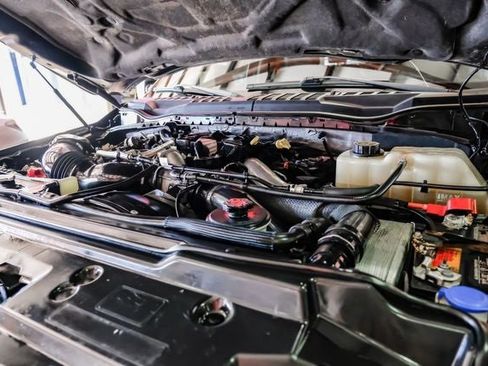 Used 2019 Ford F250 Lariat w/ Lariat Ultimate Package image 52