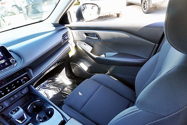 New 2025 Nissan Rogue S FWD image 31