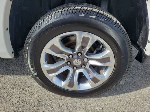 Used 2019 RAM 1500 Limited image 8