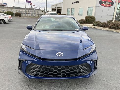 New 2026 Toyota Camry SE image 8