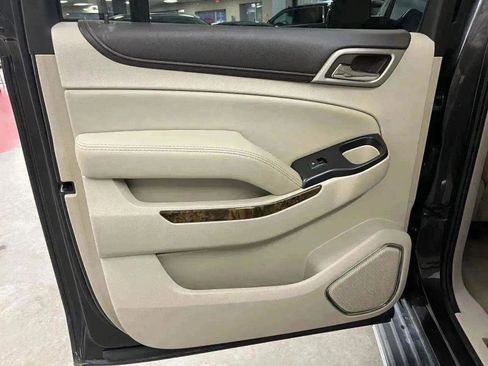 Used 2016 GMC Yukon XL Denali w/ Open Road Package image 33