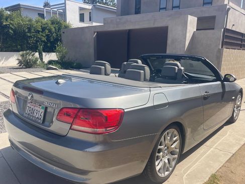 Used 2009 BMW 328i Convertible RWD image 4