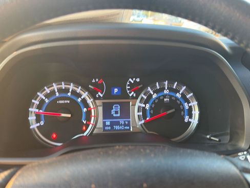 Used 2019 Toyota 4Runner TRD Off-Road AWD/4WD image 22