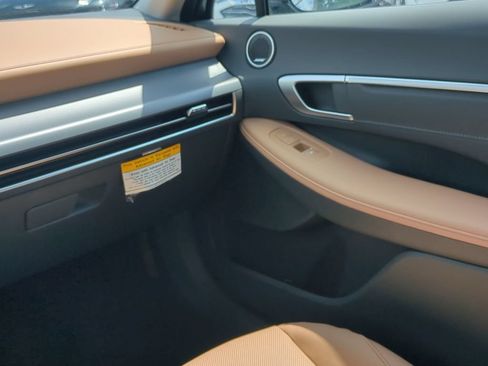 New 2026 Hyundai Sonata Limited FWD image 18