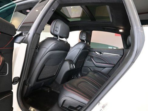 Used 2019 Maserati Levante GranLusso AWD/4WD image 24