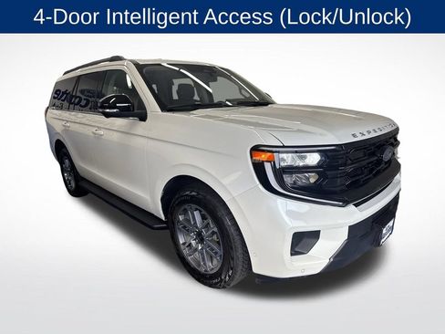 Used 2025 Ford Expedition Active AWD/4WD image 8