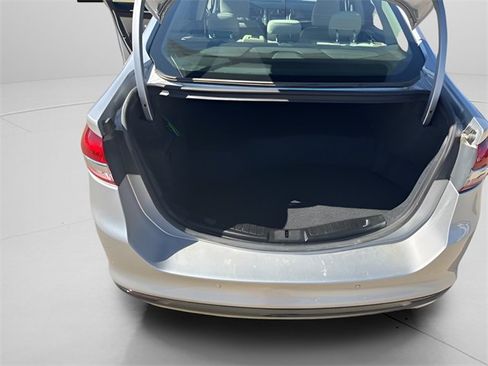 Used 2018 Ford Fusion Titanium image 25