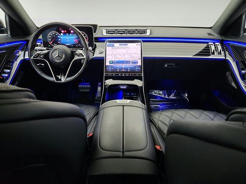 Certified 2025 Mercedes-Benz S 580 4MATIC Sedan image 28