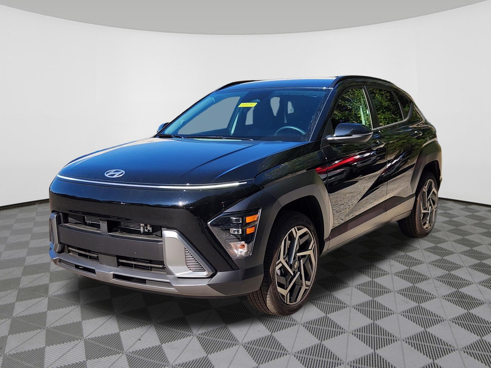Certified 2026 Hyundai Kona SEL Premium AWD/4WD image 2
