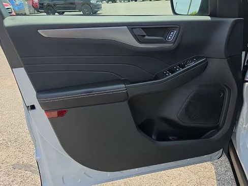 Certified 2025 Ford Escape Active w/ Tech Pack #1 FWD image 12