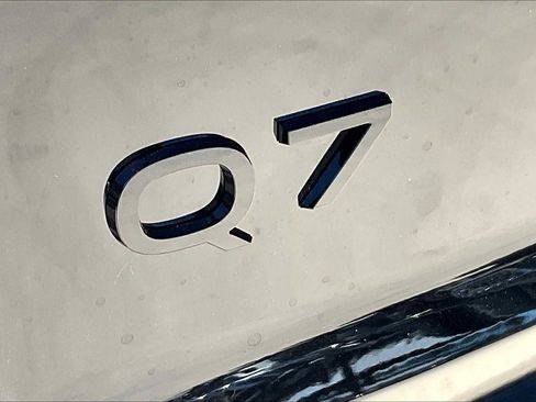 New 2025 Audi Q7 3.0T Premium Plus image 15