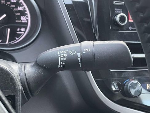 Used 2023 Toyota Camry SE image 13