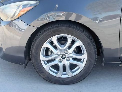 Used 2018 Toyota Yaris iA FWD image 30