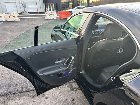 Used 2023 Mercedes-Benz CLA 250 4MATIC image 10