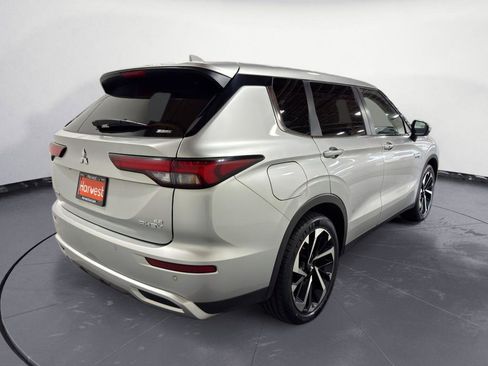 Used 2024 Mitsubishi Outlander SE AWD/4WD image 7