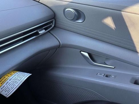 Used 2023 Hyundai Elantra SEL w/ Cargo Package image 33