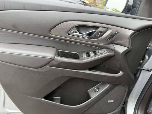 Certified 2023 Chevrolet Traverse Premier AWD/4WD image 17