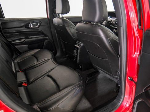 Used 2023 Jeep Compass Limited image 40