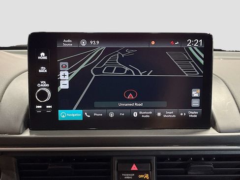 Used 2025 Honda Pilot Elite image 13