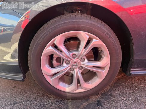 Certified 2025 Honda Accord LX image 6