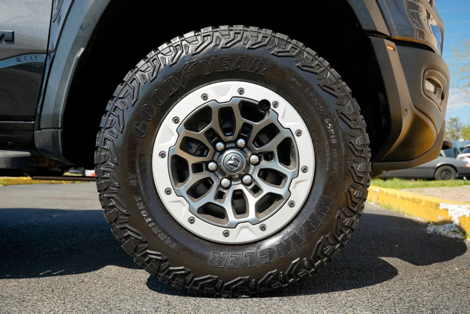 Used 2022 RAM 1500 TRX w/ TRX Level 2 Equipment Group AWD/4WD image 21