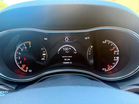 Used 2016 Jeep Grand Cherokee Limited w/ Trailer Tow Group IV AWD/4WD image 16