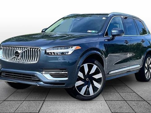 Used 2023 Volvo XC90 T8 Ultimate AWD/4WD image 4