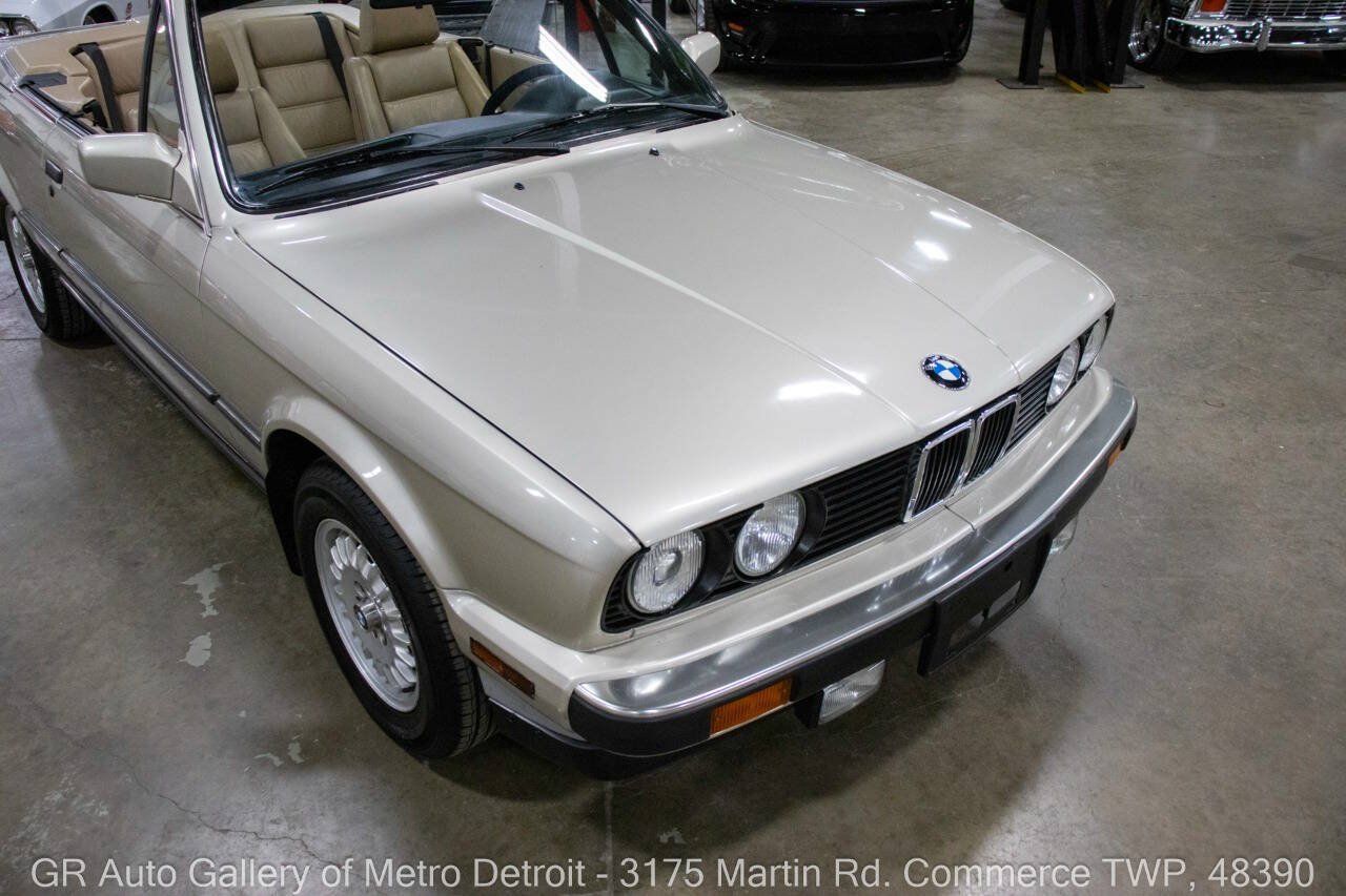 Used 1989 BMW 325i Convertible RWD image 14