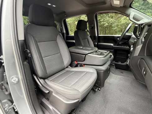 Used 2024 Chevrolet Silverado 2500 Custom w/ Custom Value Package AWD/4WD image 27