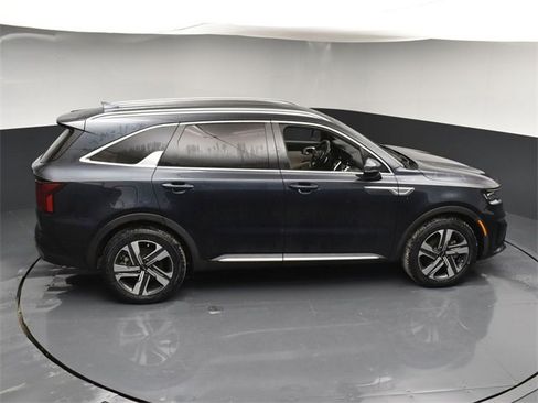 Certified 2022 Kia Sorento SX image 49