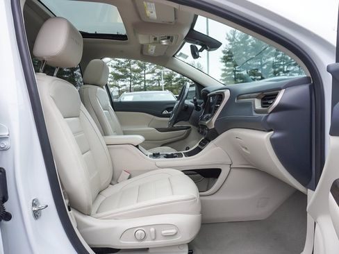 Used 2020 GMC Acadia Denali w/ Denali Ultimate Package image 39