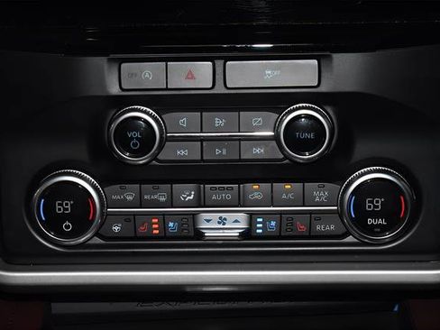 Used 2024 Ford Expedition Limited image 19