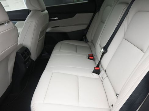 New 2025 Nissan Murano SL image 12