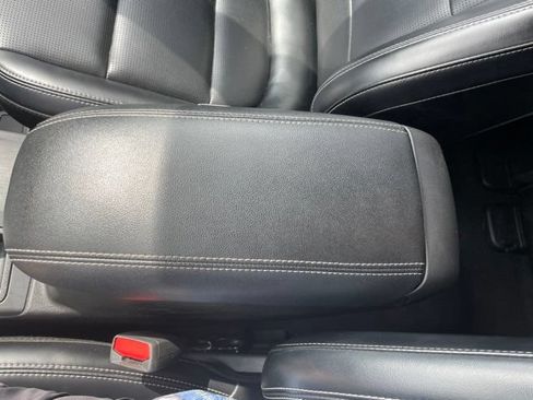 Used 2024 Ford Escape Platinum AWD/4WD image 38