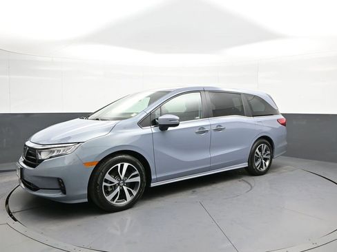 Used 2023 Honda Odyssey Touring image 10