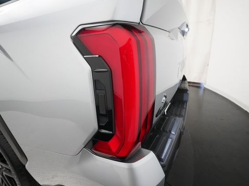 Used 2024 Toyota Tundra Limited image 32