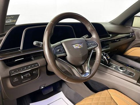 Used 2022 Cadillac Escalade ESV Sport w/ Touring Package image 9