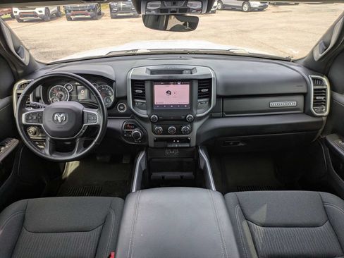 Used 2022 RAM 1500 Big Horn AWD/4WD image 18