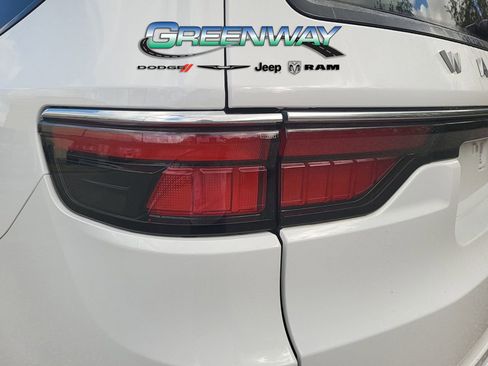 Used 2022 Jeep Wagoneer Series I w/ Premium Group I image 6