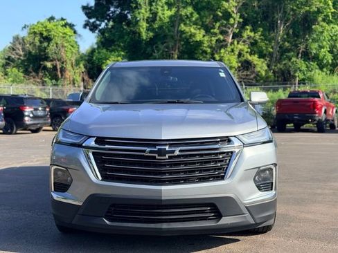 Used 2023 Chevrolet Traverse LT AWD/4WD image 3